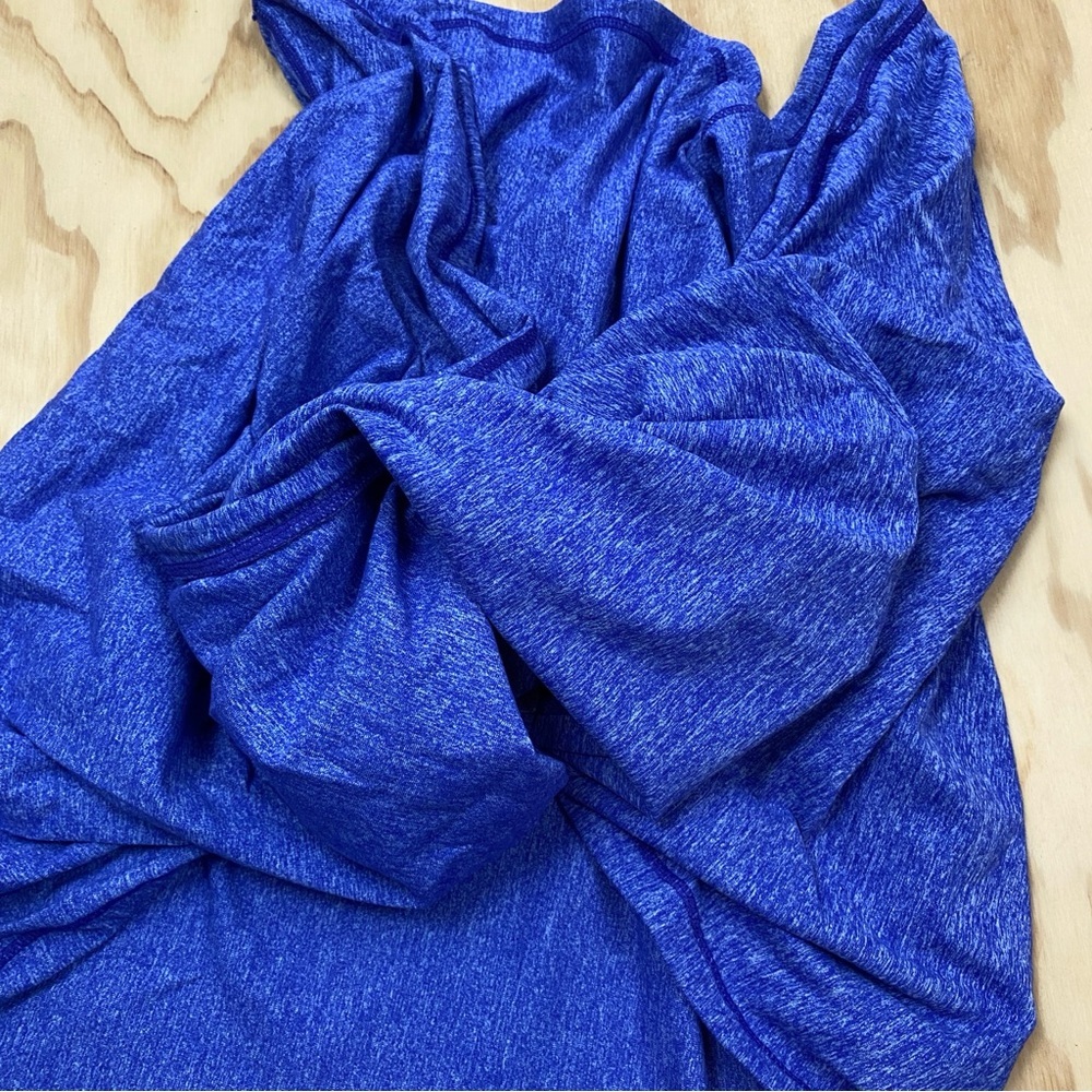Lululemon Infinity Scarf - Picture 2 of 6